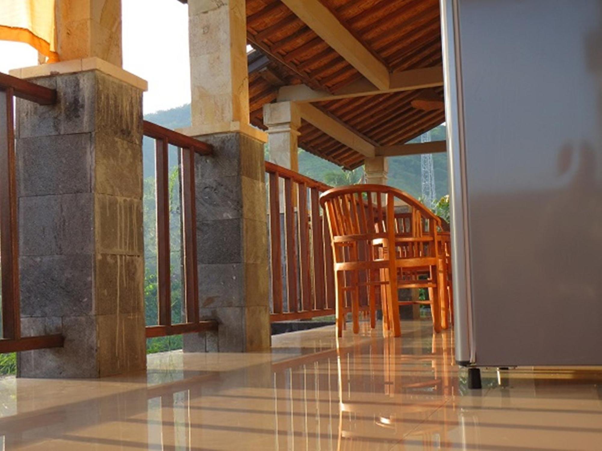 Bali Sari Homestay آميدْ الغرفة الصورة